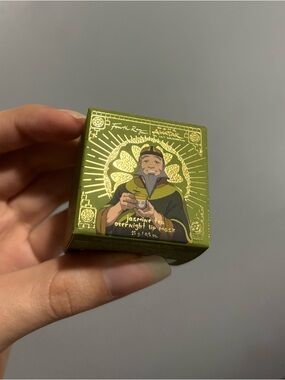 Colourpop x Avatar lip mask